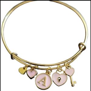 bite & pout "A" Bangle